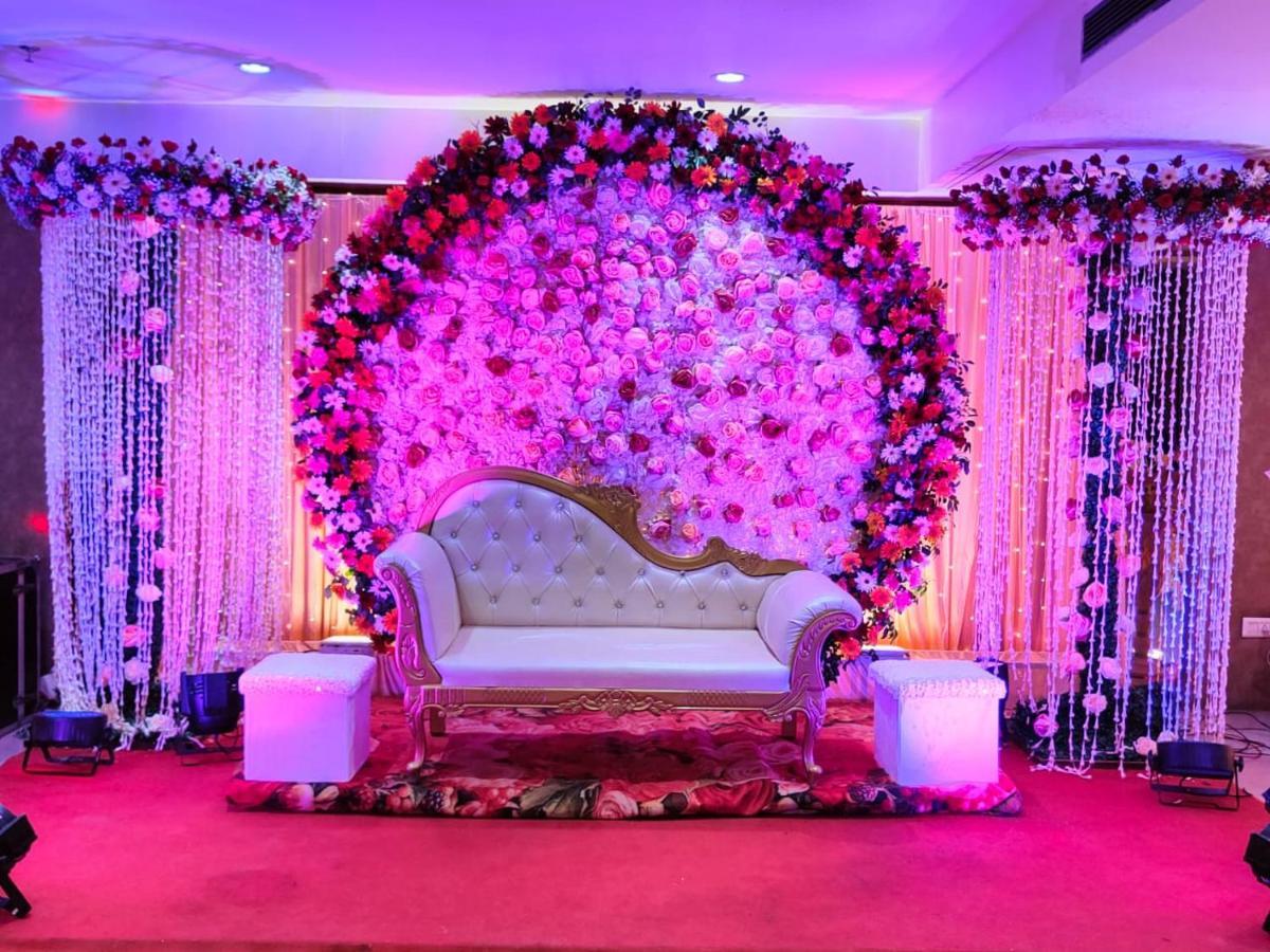 Hotel Pradeep Palace Gorakhpur Luaran gambar